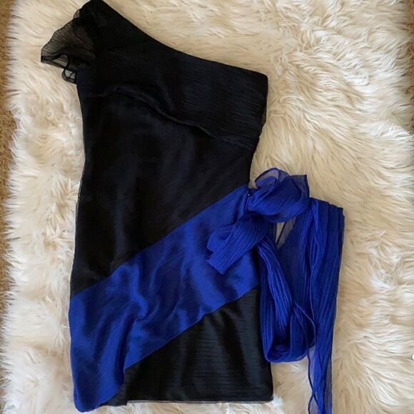 BCBGEneration | Black/Blue One Shoulder Cocktail Mini Dress Large Bow NWT | 4 - Picture 2 of 9